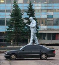 Как правильно фотографироваться с памятниками...