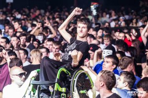 Ху..ней не надо страдать!!! День у них не задался...
Вот у парня день задался!!!