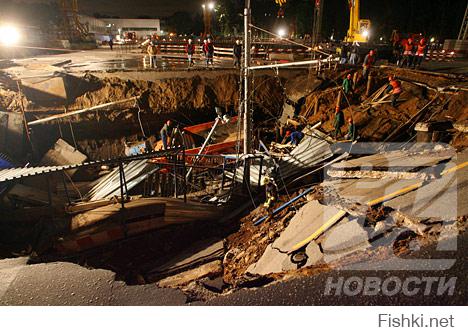 нашли чем удивлять....у нас в москве такая 3д хрень происходит регулярно и рисовать  ничего не нужно