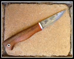 Как я и писал, выше, именно так и делаются клинки из напильников.
Вот, один из моих "напильников". Правда после ковки и с хамоном.