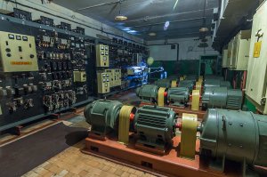 А вот на этой когото киловольтами бебенит?