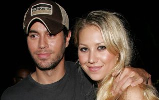 В России Иглесиаса знают только из-за неё!