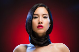 А где якутки??? ась??? Где северная красота?? Море текста только.
А девоньки на севере красивы ))))