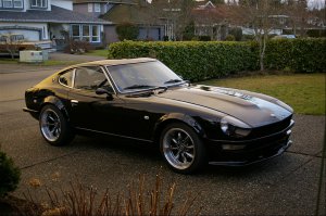 Душевная моторная тележка была
Datsun 240z (1972)
