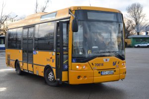 В Риге такие Икарусы бегают :)