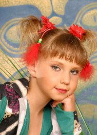 Дочь фигуристки Анюковой.