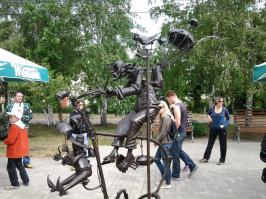 Скульптуры из металла в Яровом (Алтайский край)