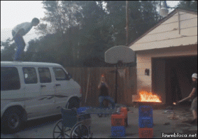 Парни продуманные: ведро воды и инвалидное кресло подготовили