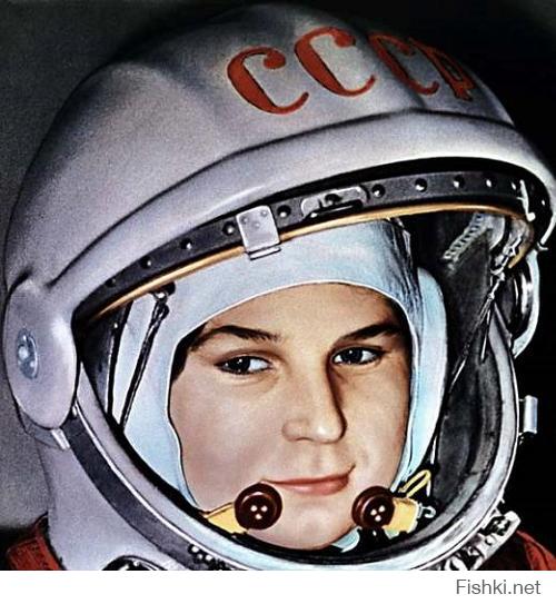 Валентина Терешкова - 1-я женщина-космонавт в мире; также женщина, имевшая наименьший возраст на момент орбитального полета (26 лет). Единственная женщина в мире, совершившая одиночный полёт.

А вы тут про какую-то "первую мать в космосе" пишите )