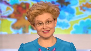 не  ну почему ей МОЖНО ? 
а этому низя ?
А вы знаете как делается обрезание ? А вы знаете как правильно какать ? она вас всему научит !!
Если серьезно то папа далпаЁп