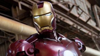 Голова, руки и ножницы