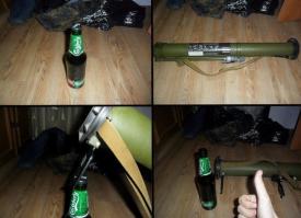 насчет вина не знаю,но пиво вот этим девайсом тоже хорошо открывать.