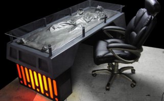 Стол из пожарного гидранта