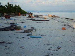 Мальдивы, темная сторона.