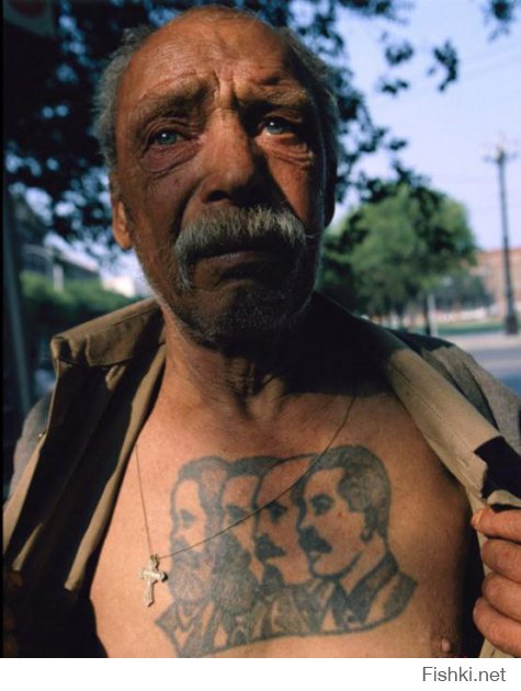 а есть другие версии того,что у многих уголовников времен ГУЛаг были такие татуировки ?