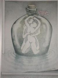 Дизайн не удачный, однако форма не прозрачная, просто так падает тень. Так что порнухи там нет, только разгулявшееся воображение.
На этой фотке тоже не каждый заметит дельфинов.