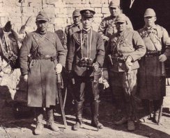 Офицеры японской армии.