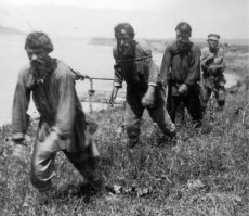 хозяин обещал, значит сделает, а ежели не сделает, так мы не обеднеем