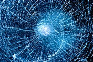 Ох не доверяю я стеклянным конструкциям.