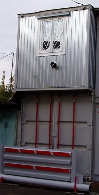 Китаец построил коридор, объединяющий балконы соседних домов