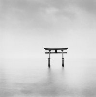 Michael Kenna - крайне рекомендую.