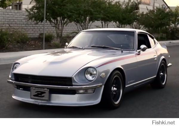 это Datsun 240Z. а то что представлено выше это по моему жертва аборта