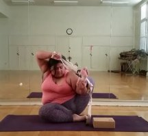 Вот конечно она молодец и все такое , но Можно брить подмышки