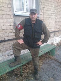 постоянно забываю что ваши каналы вам этого не показывают, а другие каналы вы не смотрите...
тебя же на самом деле не интересуют все твои ,,ЧЁ,,  ты  сам себе уже на все ответил и на каждого убитого  свидомыми ребенка  у тебя есть оправдательный ответ и внутреннее понимание что так надо и что по любому вы правы и кто  так не думает - тот зомби...
У вас там свой мирок, но весь мир видит вас такими: