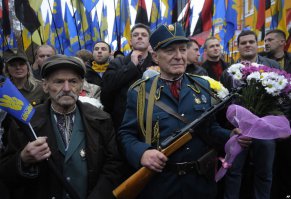 постоянно забываю что ваши каналы вам этого не показывают, а другие каналы вы не смотрите...
тебя же на самом деле не интересуют все твои ,,ЧЁ,,  ты  сам себе уже на все ответил и на каждого убитого  свидомыми ребенка  у тебя есть оправдательный ответ и внутреннее понимание что так надо и что по любому вы правы и кто  так не думает - тот зомби...
У вас там свой мирок, но весь мир видит вас такими: