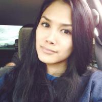 Спасибо всем, кто дал мне 14 плюсов, ибо мне нужно было 10, чтобы поставить это фото.
На ней девушка Розанна Зыкова, исполнившая женскую партию вокала (в клипе её нет).
Согласитесь, жаль, что она отказалась снИМаться, да? :)