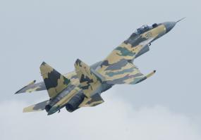 На международных выступлениях, американского пилота спросили - "Что вы будите делать если вам предстоит воздушный бой с Российским Су-35?" В ответ от пилота ВВС США журналисты услышали короткий ответ - "Катапультироваться..."