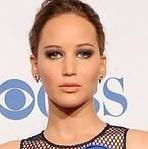 Она косенькая.