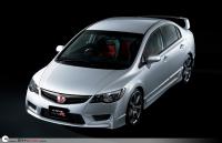 Почему-то Type-R с пятью дверьми. Видимо, реальное купе еще не долепили. 
На ютюбе лежит видео, где Ауди R10 не может удрать по горной дороге от старого, атмосферного топора в мюгеновском тюнинге. Удрать от этого будет вообще проблемой.

И Верните седан Type-R 8 поколения! Хондоводы за него душу дьяволу продадут. Большего не надо!