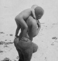 В Бразилии попа должна быть не только эстетическая, но и практическая!)))