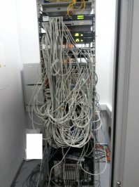 Такое возможно и админам, а не только профмонтажникам. Например:
ДО