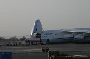 А мне вот эта картинка нравится.
ЗЫ: Предопережая визги свидомитов: на фото НЕ украинский, а СОВЕТСКИЙ самолет! Утверждаете обратное? Достройте Мрию-2, слабо?! Без России вы только разрушать умеете! Да-да, я в том числе и о распиленных дорогущих и мощнейших Белых Лебедях, которые коклы порезали чтоб поглубже засунуть язык в жоупу американцам. Вот бы вам сейчас хоть один ту-160, да? Увы, печенье важнее...