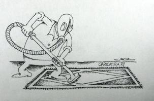 Сказал жене, что нужно пропылесосить пол