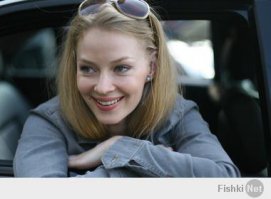Я был поражён что ей 22! года.
Выглядит лет эдак на 35-40...