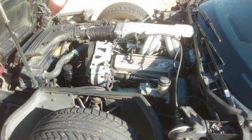 под капотом.
1986 Chevrolet Corvette