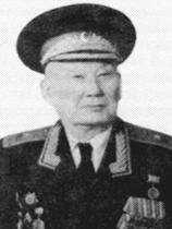 Жексенбаев Шакир
14 октября 1943 года полковник Жексенбаев был награжден орденом Отечественной войны I степени и присвоено воинское звание генерал-майора технических войск
Эти двое точно забытые генералы