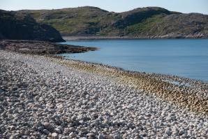 ...и вдогонку - один кадр с "пляжа динозавровых яиц"...