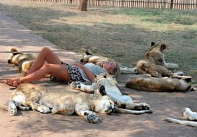 Вся такая не наигранная такая естественная))