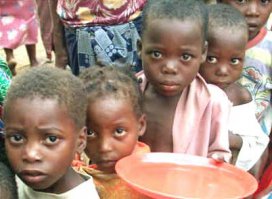 Блин, художник, лучше бы им эти продукты дал.