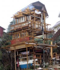 10 домов, бросающих вызов законам гравитации