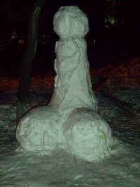 Умеют же лепить)))) а у нас во дворе только хню лепят)))