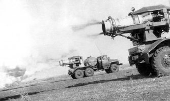 А еще можно ТМС-65, применаятся  в химвойсках применяется для дезактивации техники потоком воздуха 800 градусов цельсия, на аэродромах для очистки ВПП. Двигатель от МИГ-17 стоит,добавлены специальные форсунки для подачи дегазирующих и дезактивирующих растворов. У меня армейские фото с ней есть.