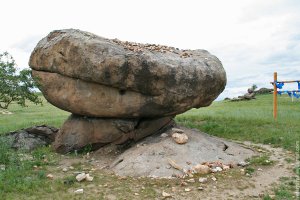 Тогоон-шулуун — Чаша Чингискахана, Забайкальский край, Ононский район.