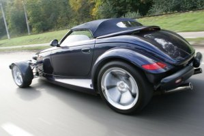 Самые нелепые спорткары всех времен