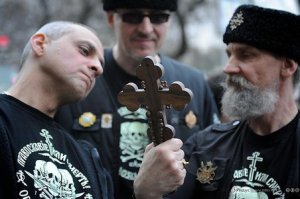 Здрассте вам... Кстати, если вы не знаете, по канонам, слово "православие" не обязательно писать с большой буквы)