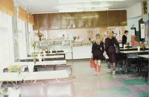 Я запах почуял, будто в ней побывал.